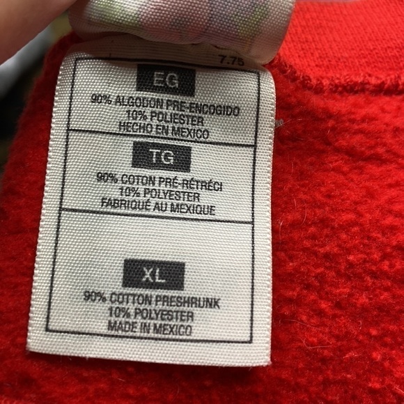 Vintage Fruit Of The Loom Wisconsin Red Crewneck Sweatshirt Size XL - Picture 8 of 14